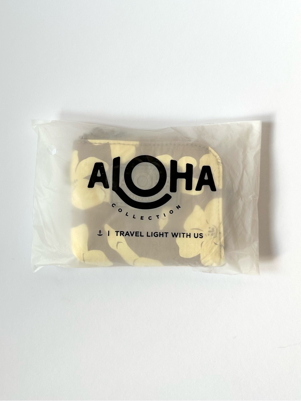 Aloha Collection Floral Go-To Wristlet Wallet - Picture 8 of 8